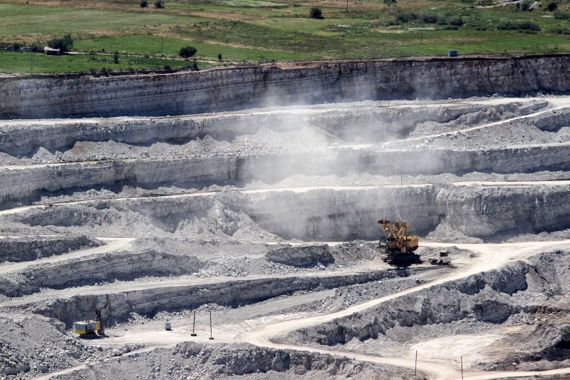 Ce rol joacă compresorul de aer în procesul de exploatare?