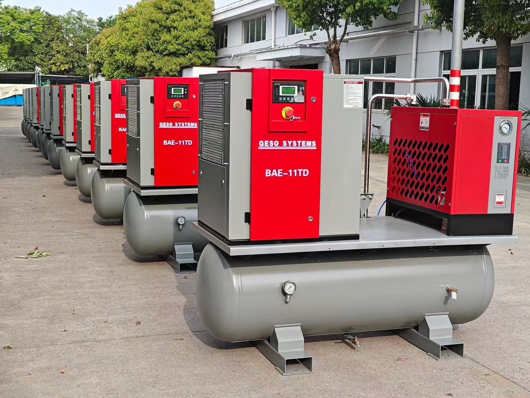 Aplicații și avantaje ale compresoarelor de aer cu șurub integrate în industria ambalajelor